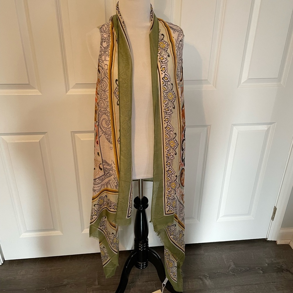Riah hankerchief cardigan vest